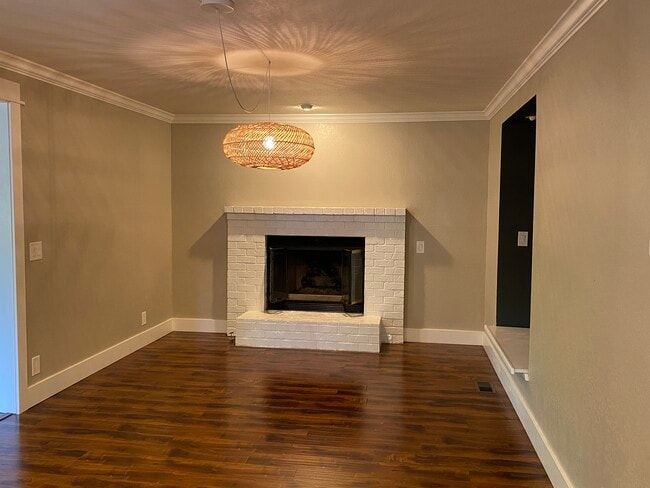 Photo - 18323 Woodlands Way