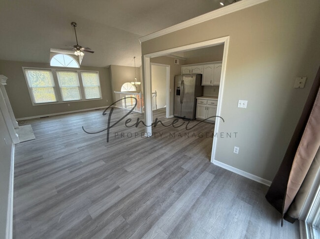 Photo - 308 NE Topaz Dr