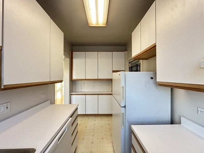 Photo - 1326 Oak Ave Unit B4