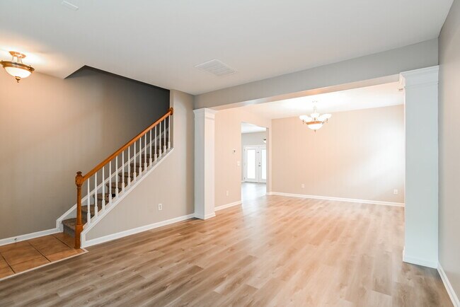 Photo - 7517 Mary Jo Helms Dr