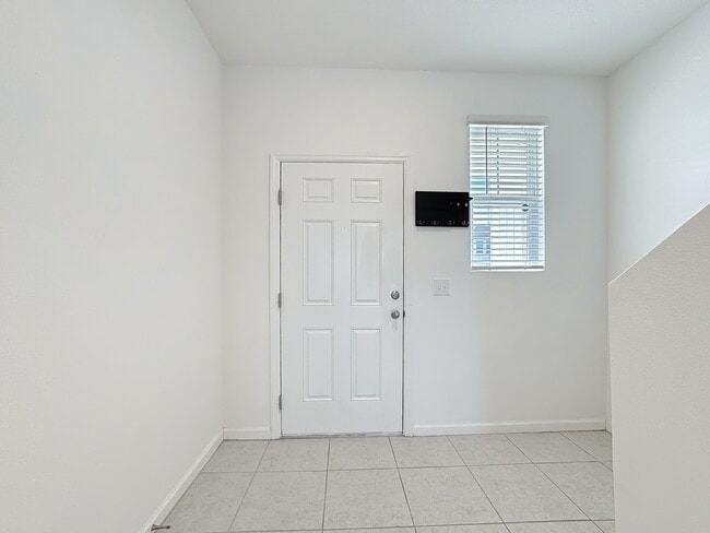 Photo - 5941 Piney Shrub Pl