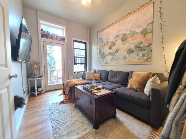 Photo - 167 Hopkins St Unit 2