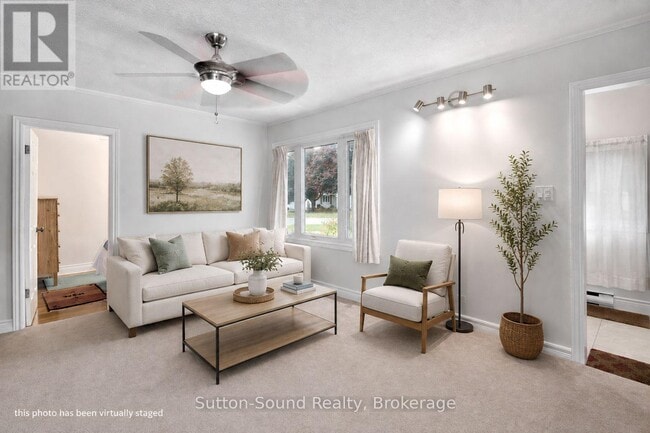 Photo - 785 7th St E