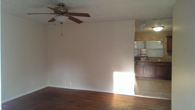 Photo - 4455 Rainer Rd