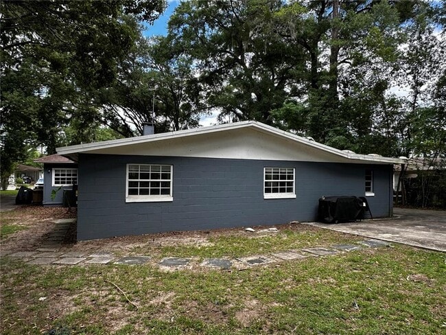 Photo - 724 NE 17th Ave