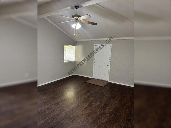 Photo - 1603 Natches Dr