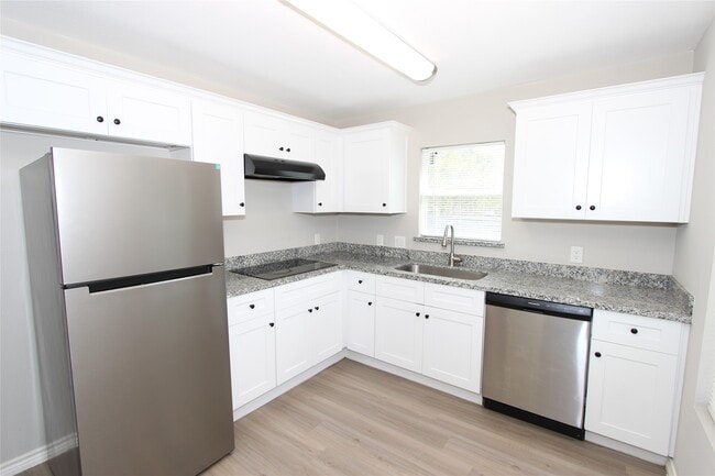 Photo - 1401 5th St
