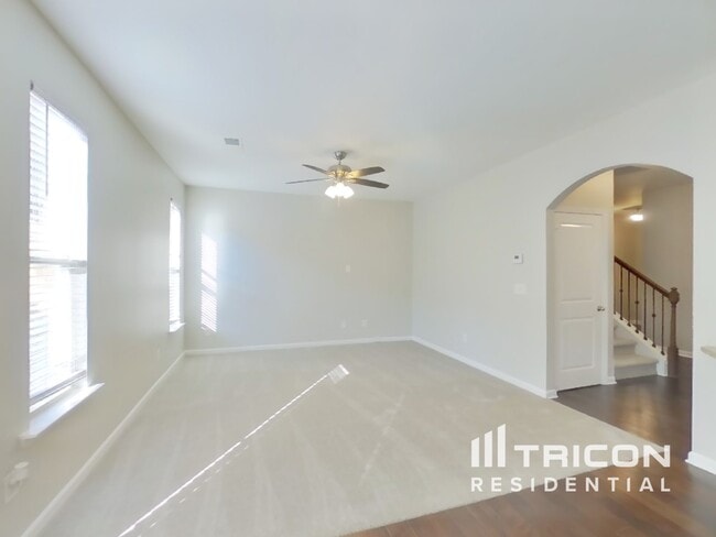 Photo - 348 Rankin Cir
