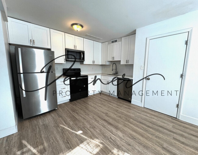 Photo - 3830 SW Harbor Dr