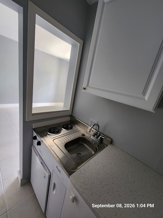 Kitchen - 508 NE 23rd St Unit 508 NE 23rd Street Wilton Manors Florida