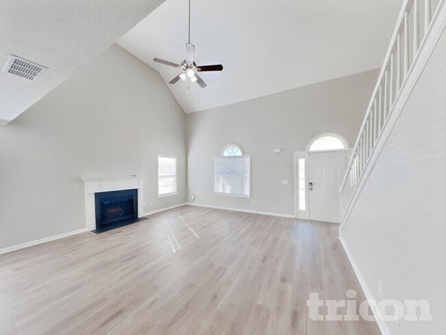 Photo - 129 Mary Joe Martin Dr