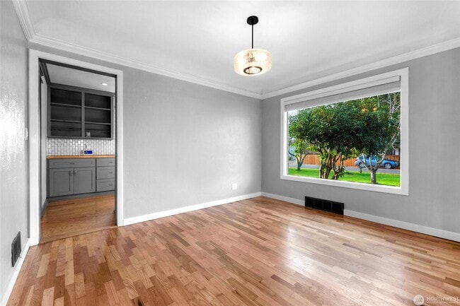 Photo - 10221 16th Ave E