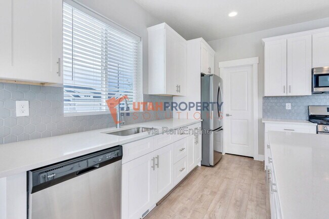 Photo - 7632 S Waverly Hls Ln