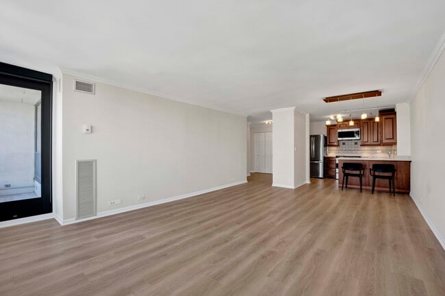 Photo - 1030 N State St Unit 34D