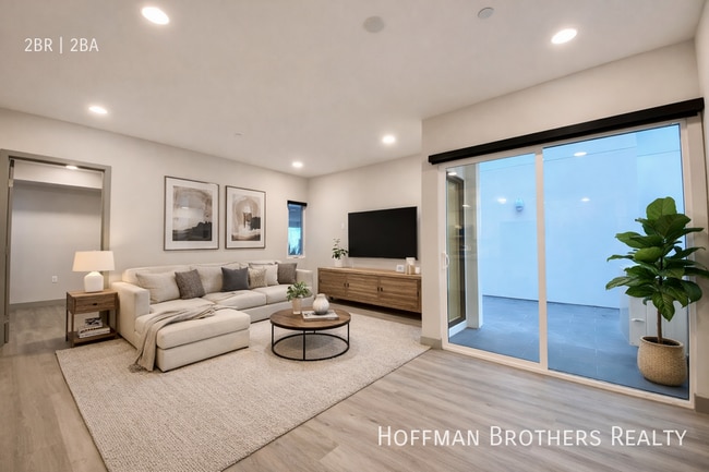 Building Photo - 1532 Brockton Ave