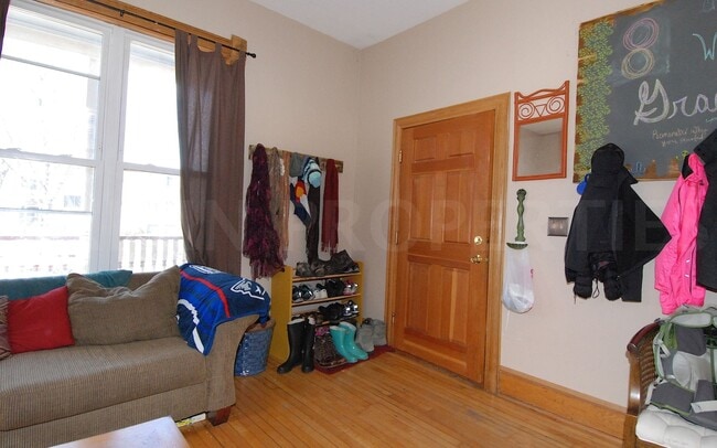 Photo - 2533 Lyndale Ave S Unit 2533-1