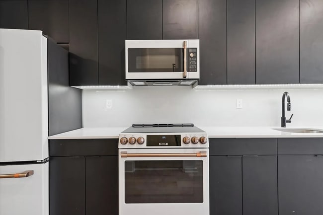 Photo - 245 N 12th St Unit 2 Bedroom