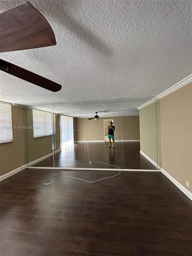 Photo - 3001 W Rolling Hills Cir Unit 705