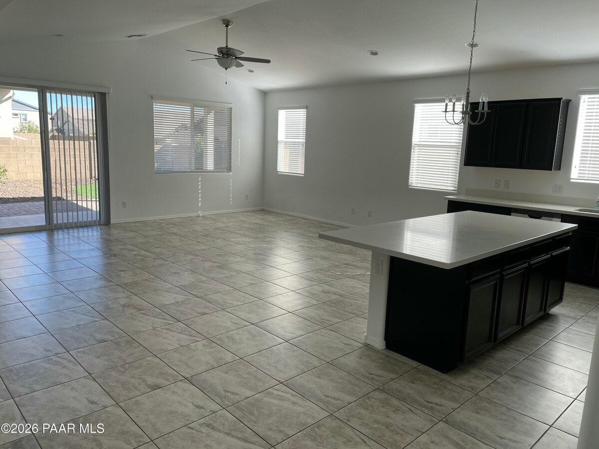 Photo - 1420 Starling St