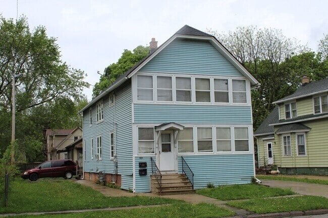 Photo - 5802 20th Ave Unit Upper