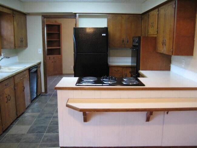 Photo - 5 bedrooms