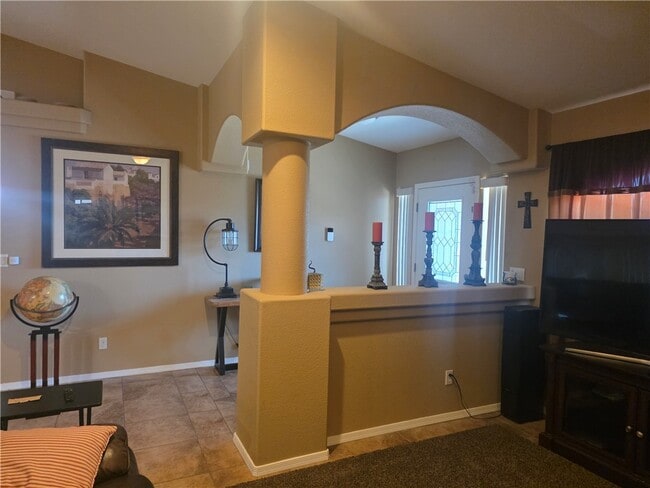 Photo - 2121 Desert Lakes Dr
