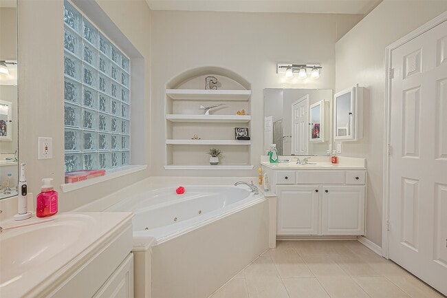 Photo - 4202 Stone Oak Ct