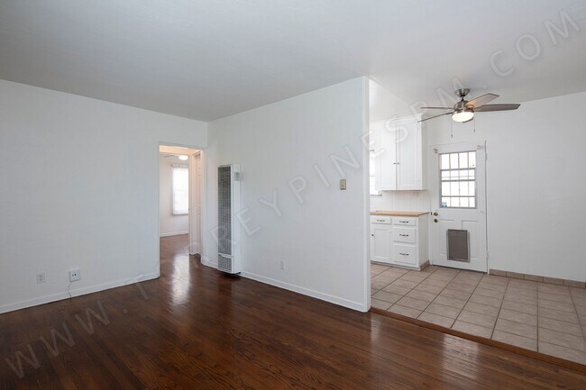 Photo - *OPEN HOUSE: 8/30 10-11AM* Cottage in Paci... Unidad 1626