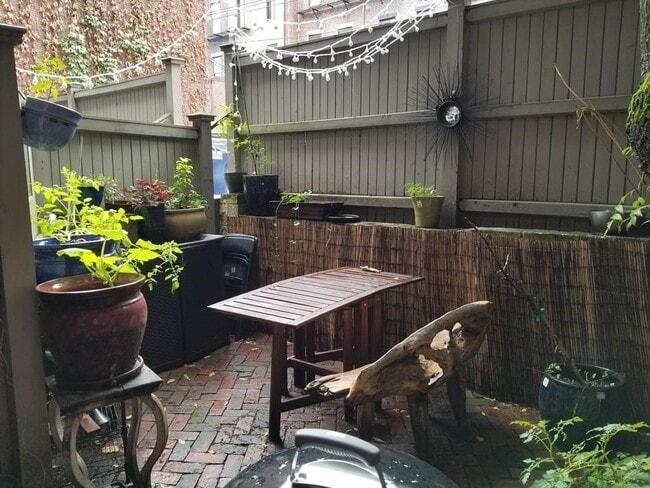 Photo - 315-317 Beacon St Unidad 4 Rental
