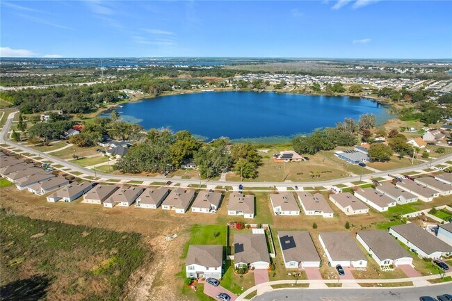 Building Photo - 928 Cambridge Dr