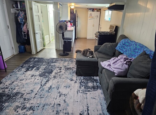 Photo - 653 S 69th St Unidad A