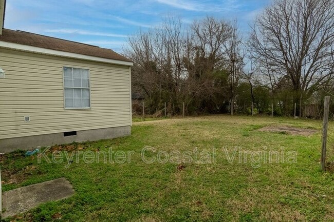 Photo - 1010 Quash St