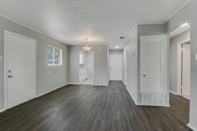 Photo - Magnolia Drive Unidad Magnolia - B