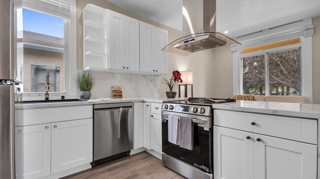 Photo - Downtown San Jose- beautifully renovated 3 bed/2 bath house with central heating and A/C