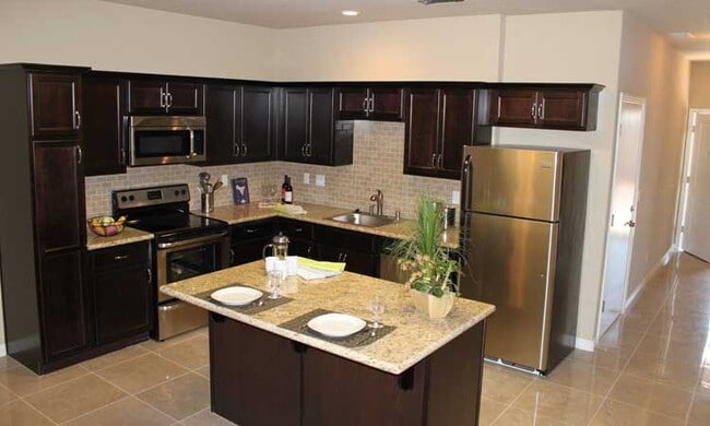 Building Photo - 700 Bush Ave Unit 106