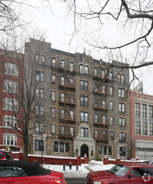 Building Photo - 410 Eastern Parkway Rental