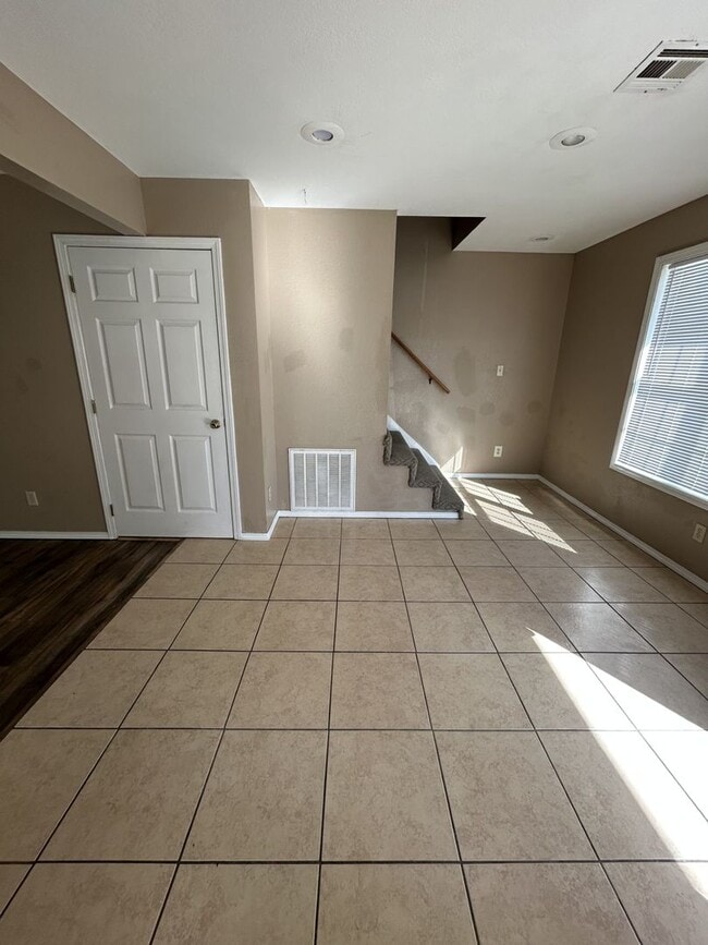 Photo - Very Nice 3BR/2BA Duplex on Dead End Street!