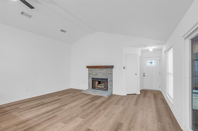 Photo - 7 Camberwell Ct