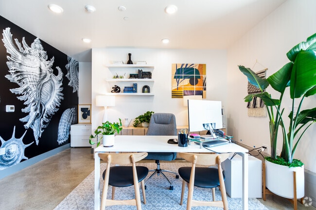Leasing Office