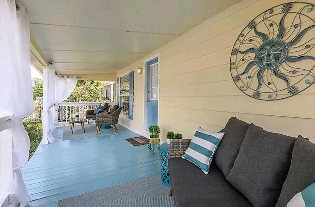 Photo - 228 W Jean St