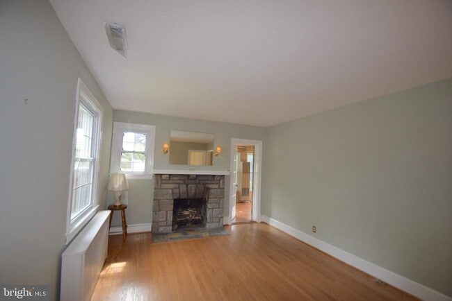 Photo - 4610 3rd St S