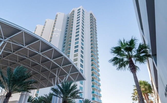 Photo - Direct riverfront 3 bedroom 3 bath