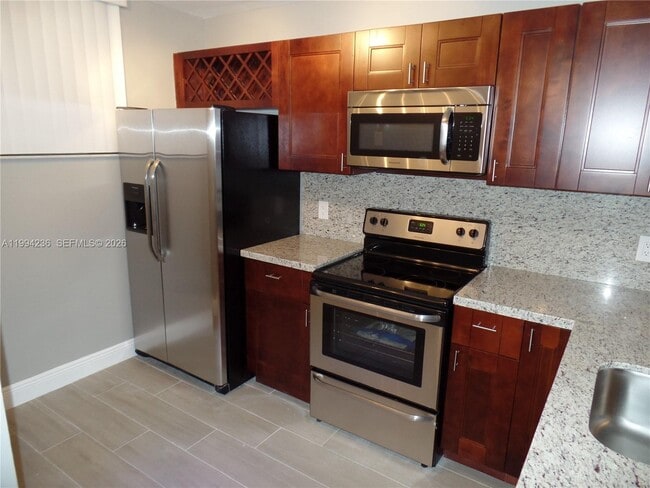 Photo - 109 Lake Emerald Dr Unit 108