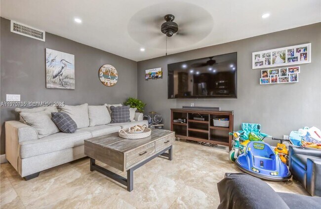 Photo - 11208 NW 15th St