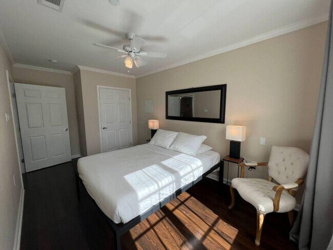 Photo - 1040 St Charles Ave Apartment Unit ID1266811P