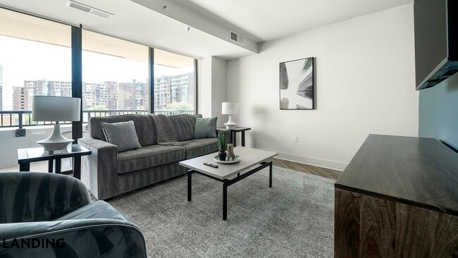 Photo - 1550 Clarendon Blvd Unit 608