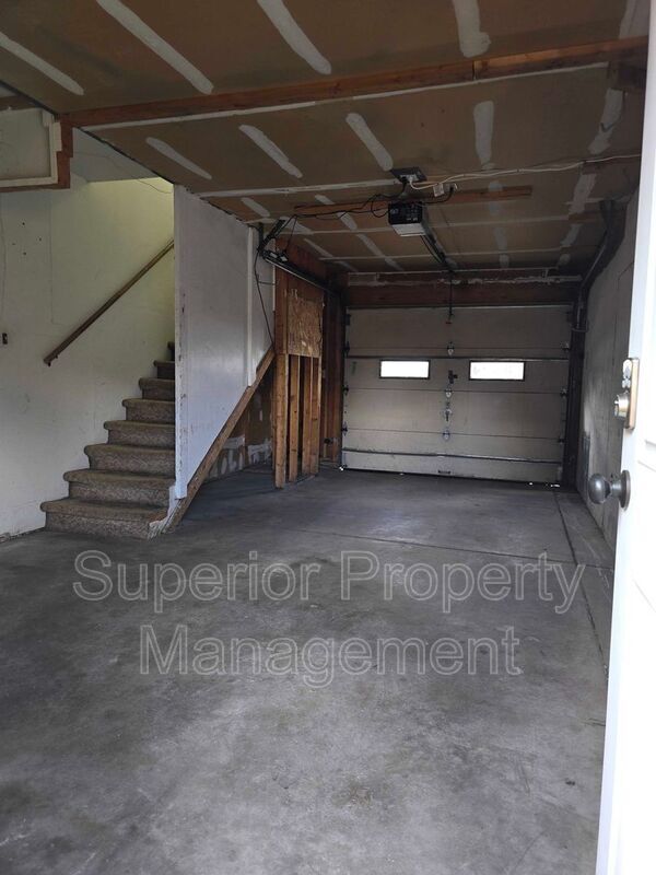 Photo - 4950 King Arthur Way