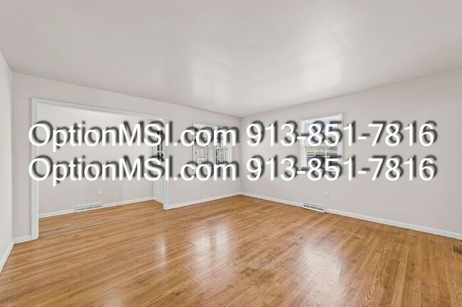 Photo - Spacious & Updated Duplex Near Downtown Overland Park!