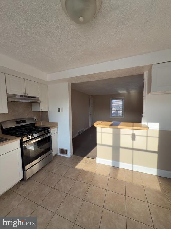 Photo - 973 S Olden Ave Unit 2ND FLOOR