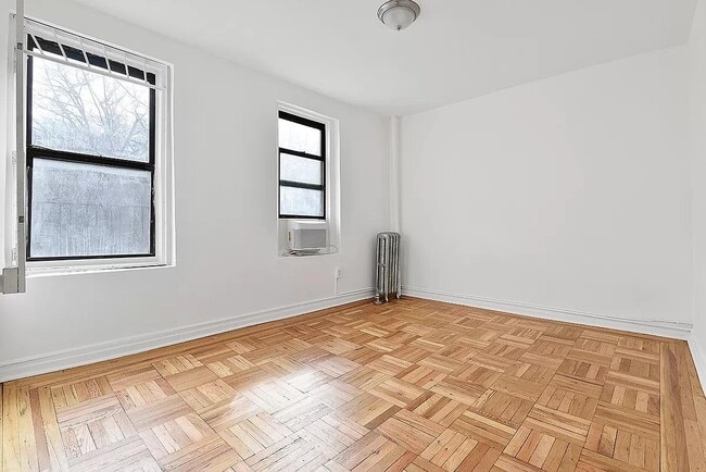 Photo - 825 Walton Ave